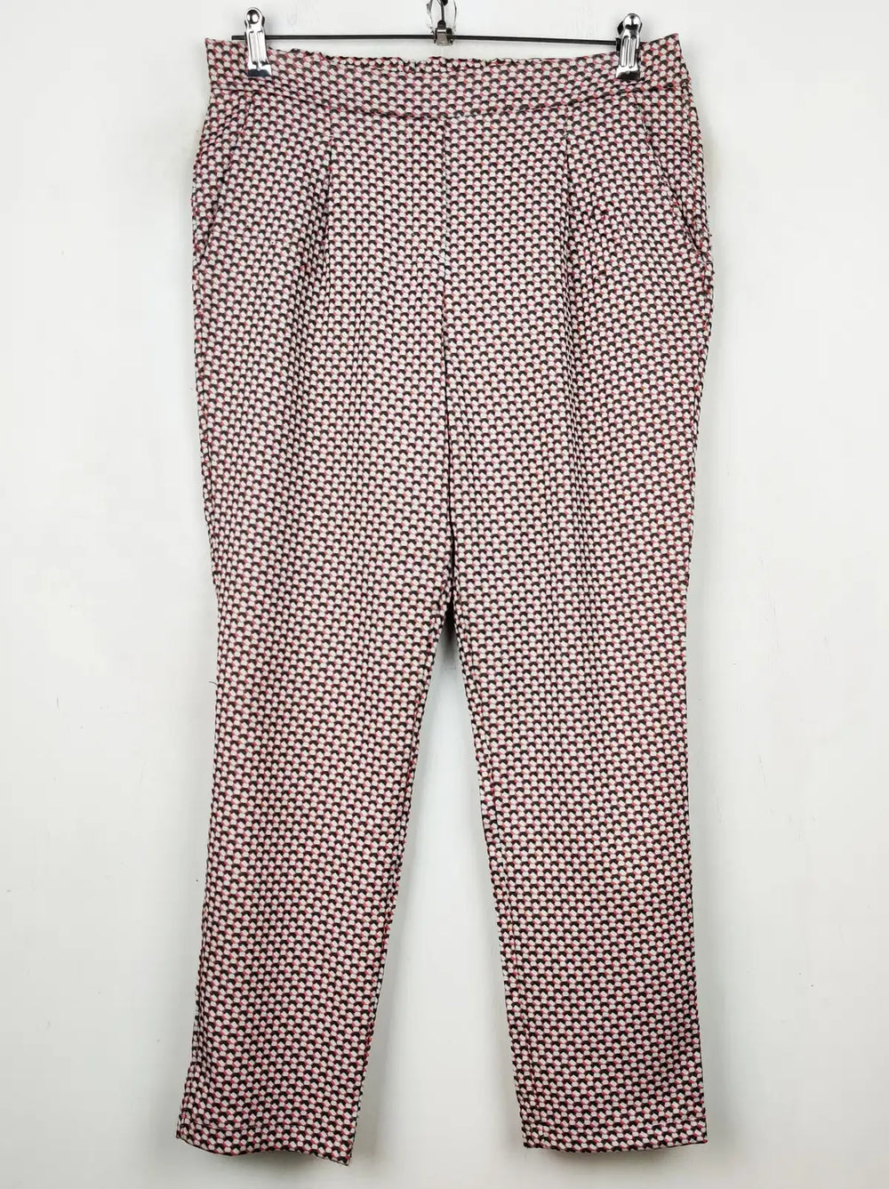 Buy online pre-used pre-loved 100% authentic & Original branded Dixie (TT-1853) available in Pakistan. Top international brands avilable.