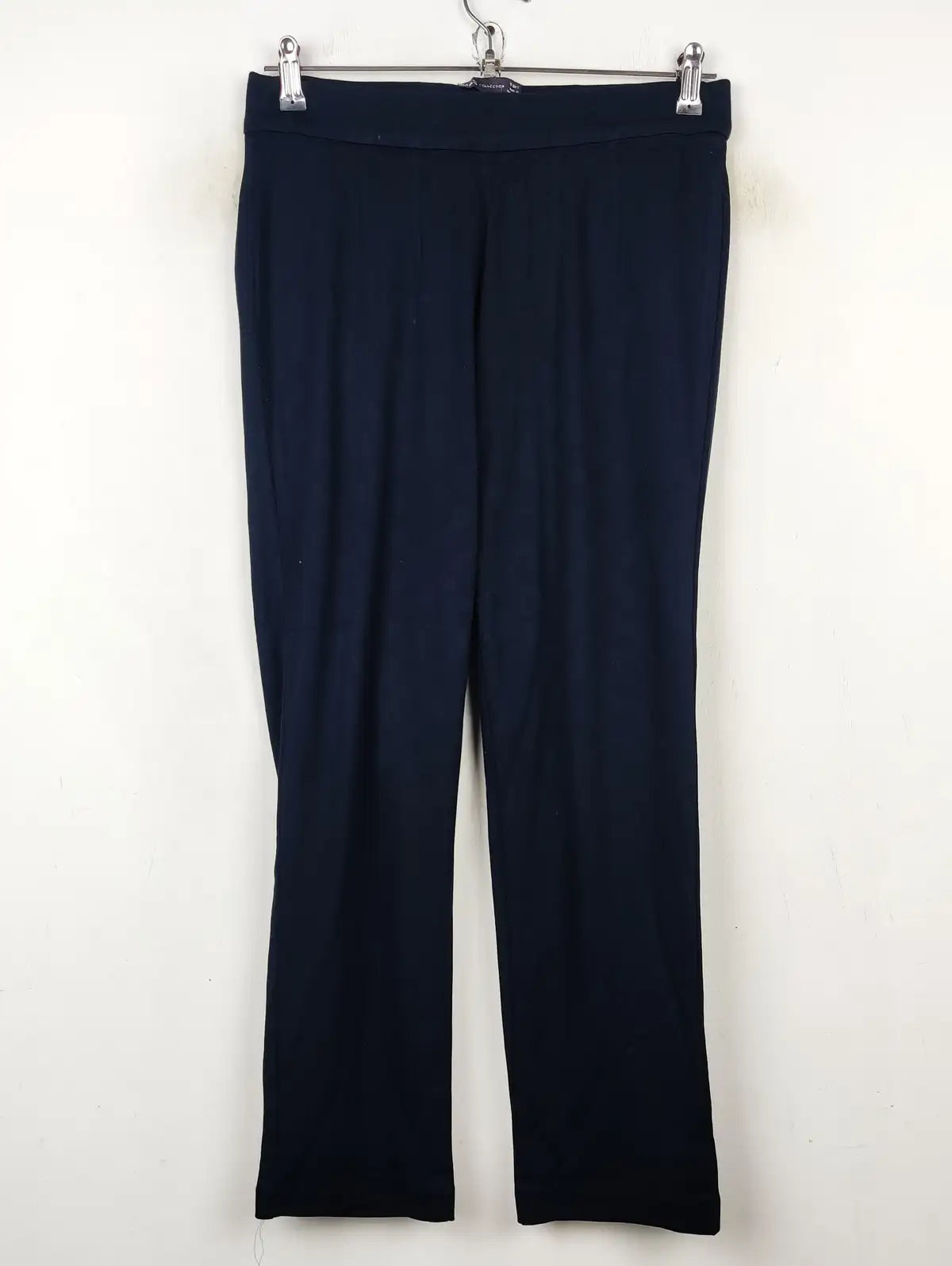 Buy online pre-used pre-loved 100% authentic & Original branded Marks & Spencer (TT-1864) available in Pakistan. Top international brands avilable.