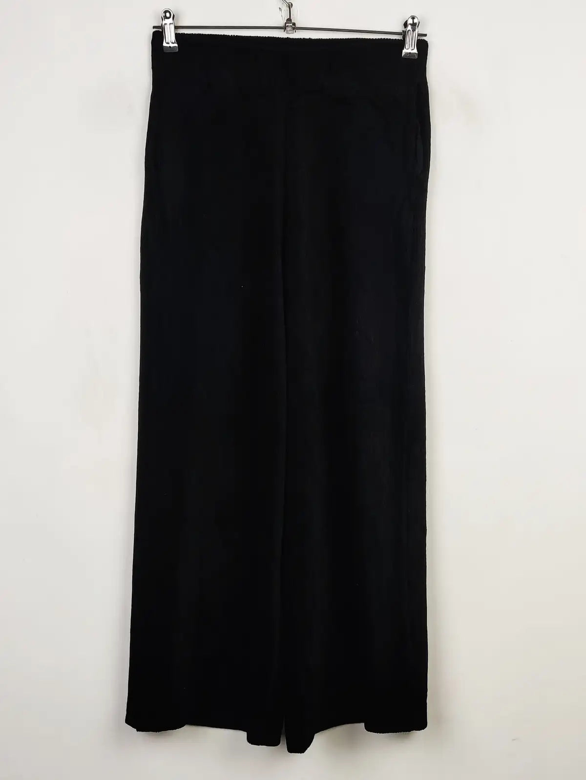 Buy online pre-used pre-loved 100% authentic & Original branded Marks & Spencer (TT-1884) available in Pakistan. Top international brands avilable.