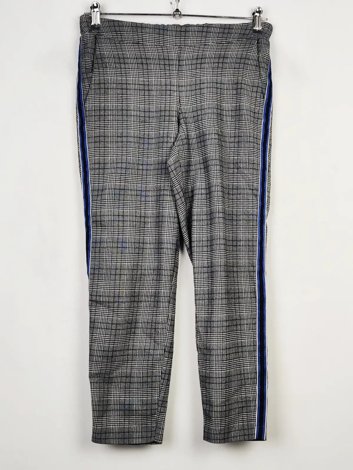 Buy online pre-used pre-loved 100% authentic & Original branded Primark (TT-1912) available in Pakistan. Top international brands avilable.