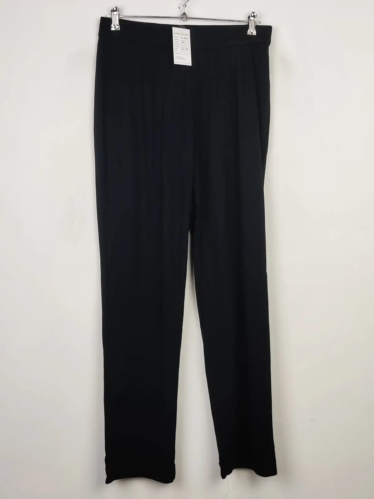 Buy online pre-used pre-loved 100% authentic & Original branded Marks & Spencer (TT-1914) available in Pakistan. Top international brands avilable.