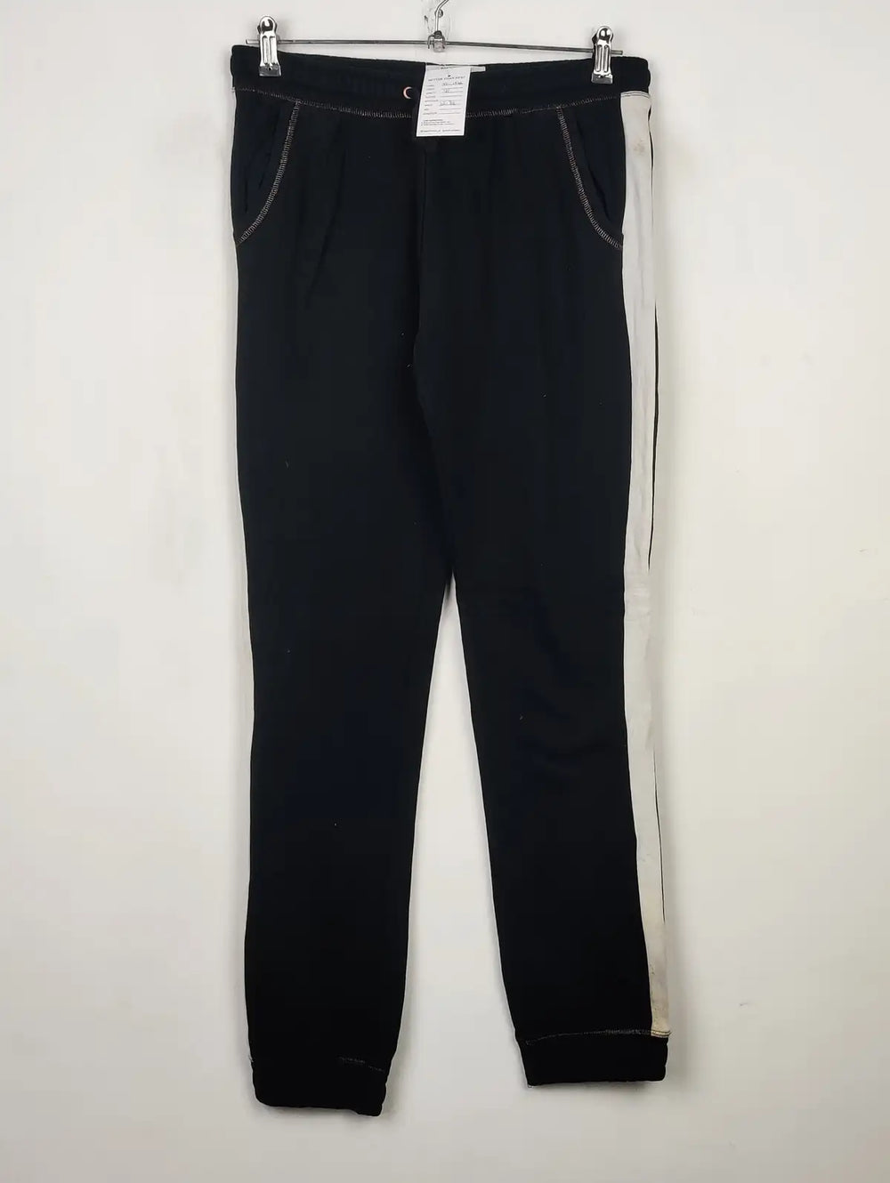 Buy online pre-used pre-loved 100% authentic & Original branded Marks & Spencer (TT-1946) available in Pakistan. Top international brands avilable.