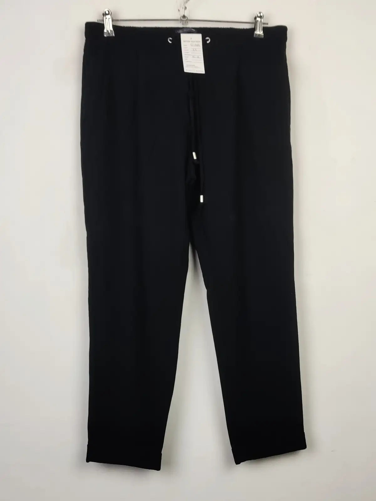 Buy online pre-used pre-loved 100% authentic & Original branded Marks & Spencer (TT-1965) available in Pakistan. Top international brands avilable.