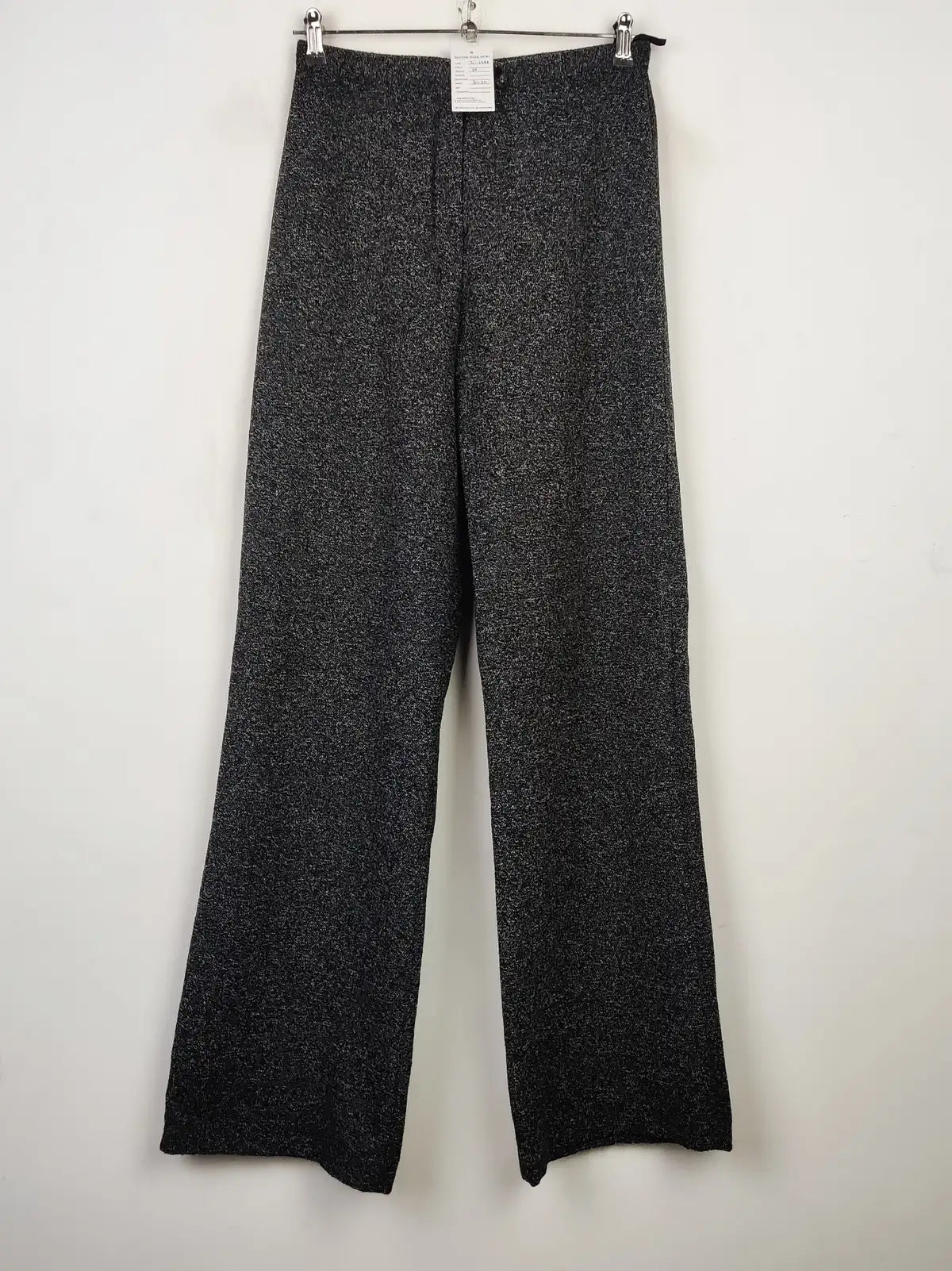 Buy online pre-used pre-loved 100% authentic & Original branded Longtallsally (TT-1998) available in Pakistan. Top international brands avilable.