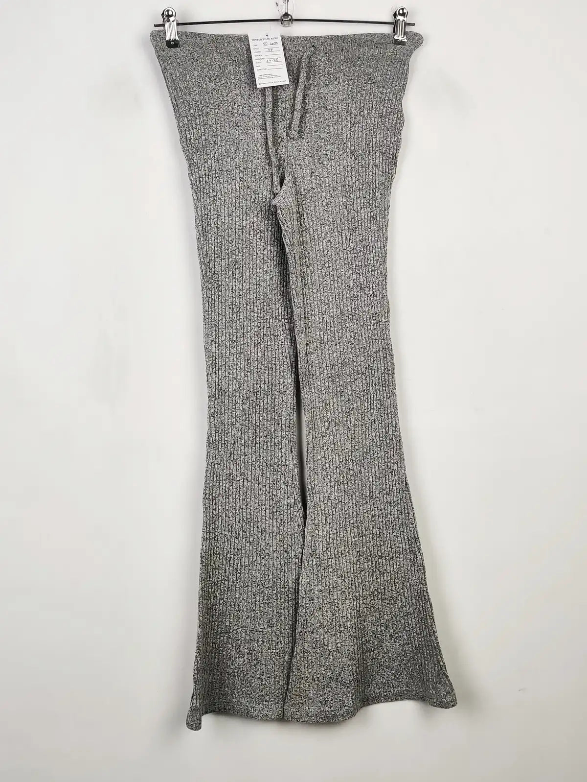 Buy online pre-used pre-loved 100% authentic & Original branded Topshop (TT-2039) available in Pakistan. Top international brands avilable.