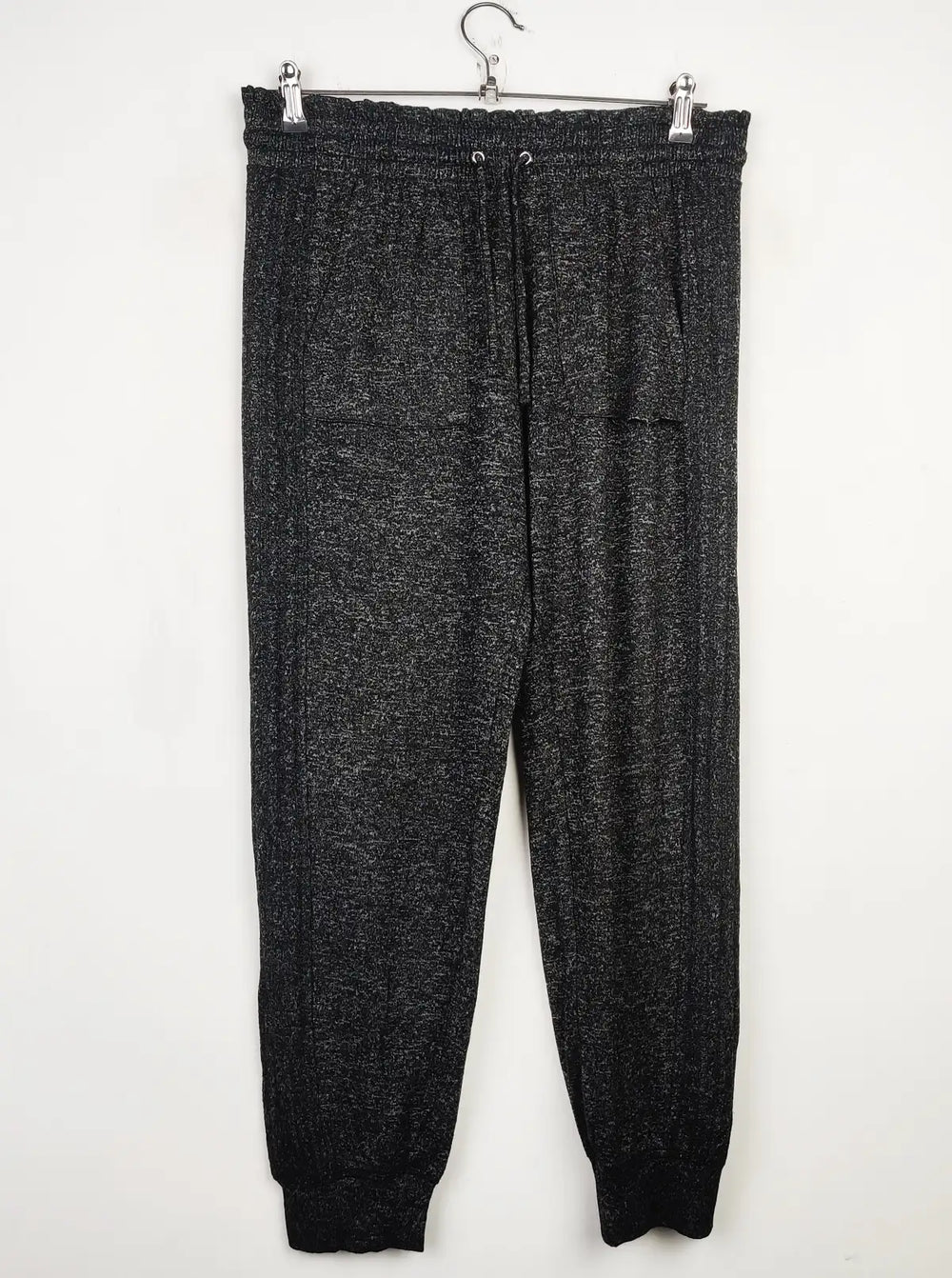 Buy online pre-used pre-loved 100% authentic & Original branded The Lounge Edit (TT-2085) available in Pakistan. Top international brands avilable.