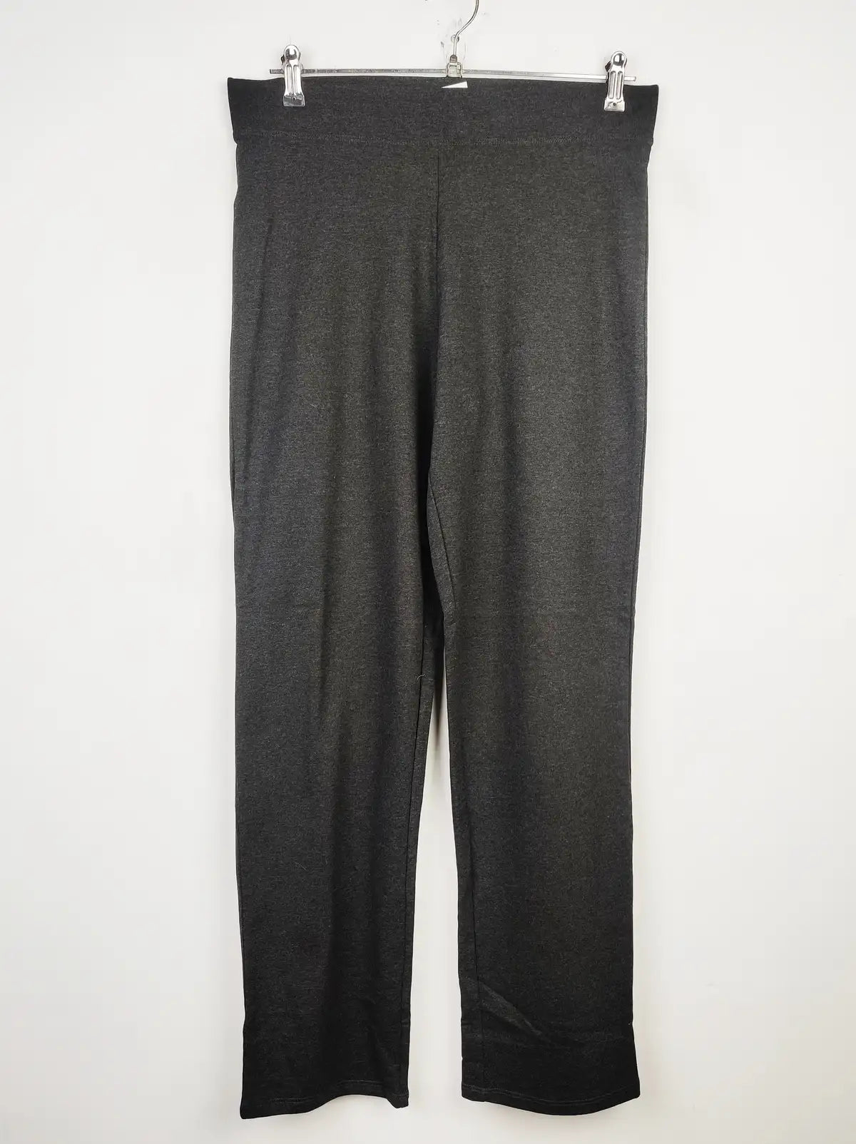 Buy online pre-used pre-loved 100% authentic & Original branded Marks & Spencer (TT-2088) available in Pakistan. Top international brands avilable.