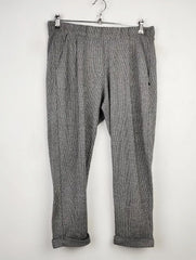 Buy online pre-used pre-loved 100% authentic & Original branded Marks & Spencer (TT-2097) available in Pakistan. Top international brands avilable.