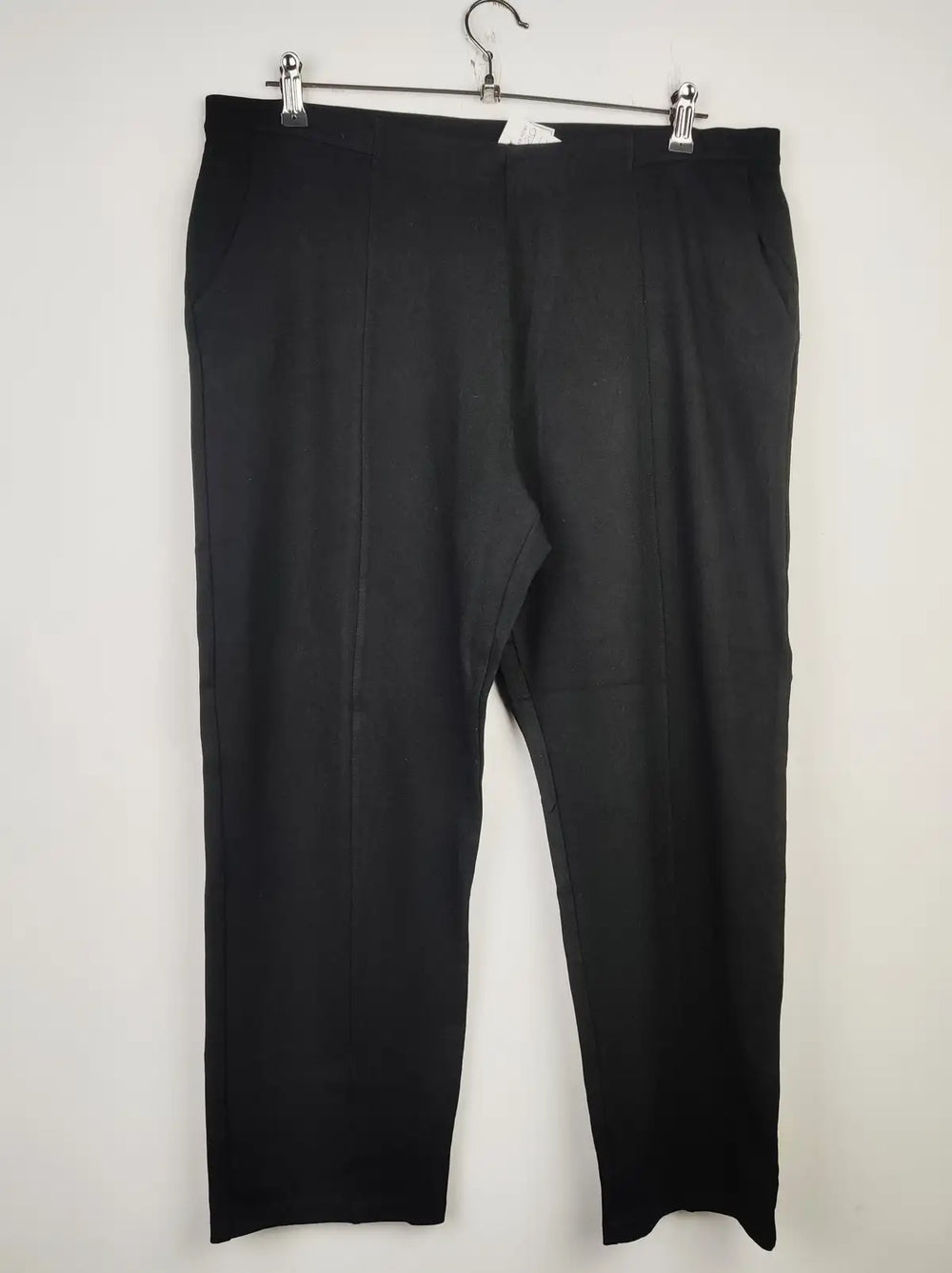 Buy online pre-used pre-loved 100% authentic & Original branded Marks & Spencer (TT-2152) available in Pakistan. Top international brands avilable.