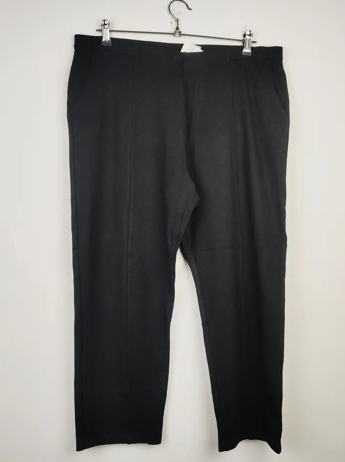 Buy online pre-used pre-loved 100% authentic & Original branded Marks & Spencer (TT-2152) available in Pakistan. Top international brands avilable.