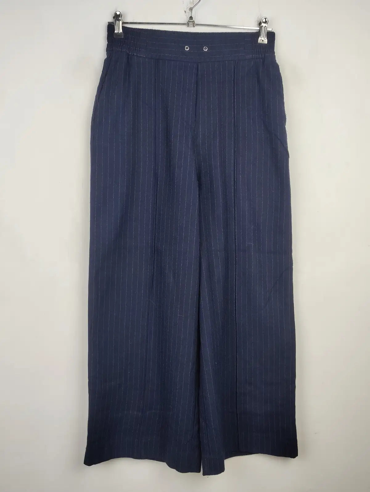 Buy online pre-used pre-loved 100% authentic & Original branded Marks & Spencer (TT-2168) available in Pakistan. Top international brands avilable.