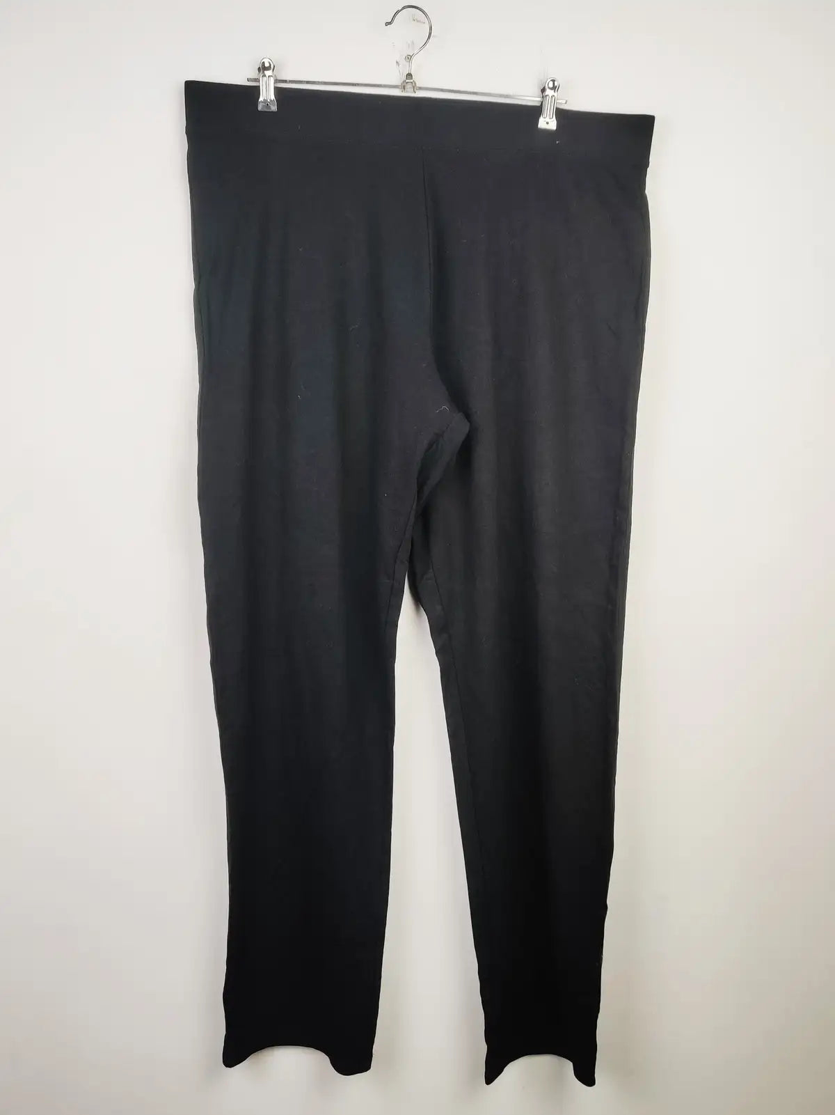Buy online pre-used pre-loved 100% authentic & Original branded Marks & Spencer (TT-2171) available in Pakistan. Top international brands avilable.