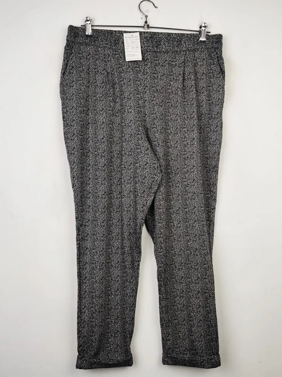 Buy online pre-used pre-loved 100% authentic & Original branded F&F (TT-2225) available in Pakistan. Top international brands avilable.