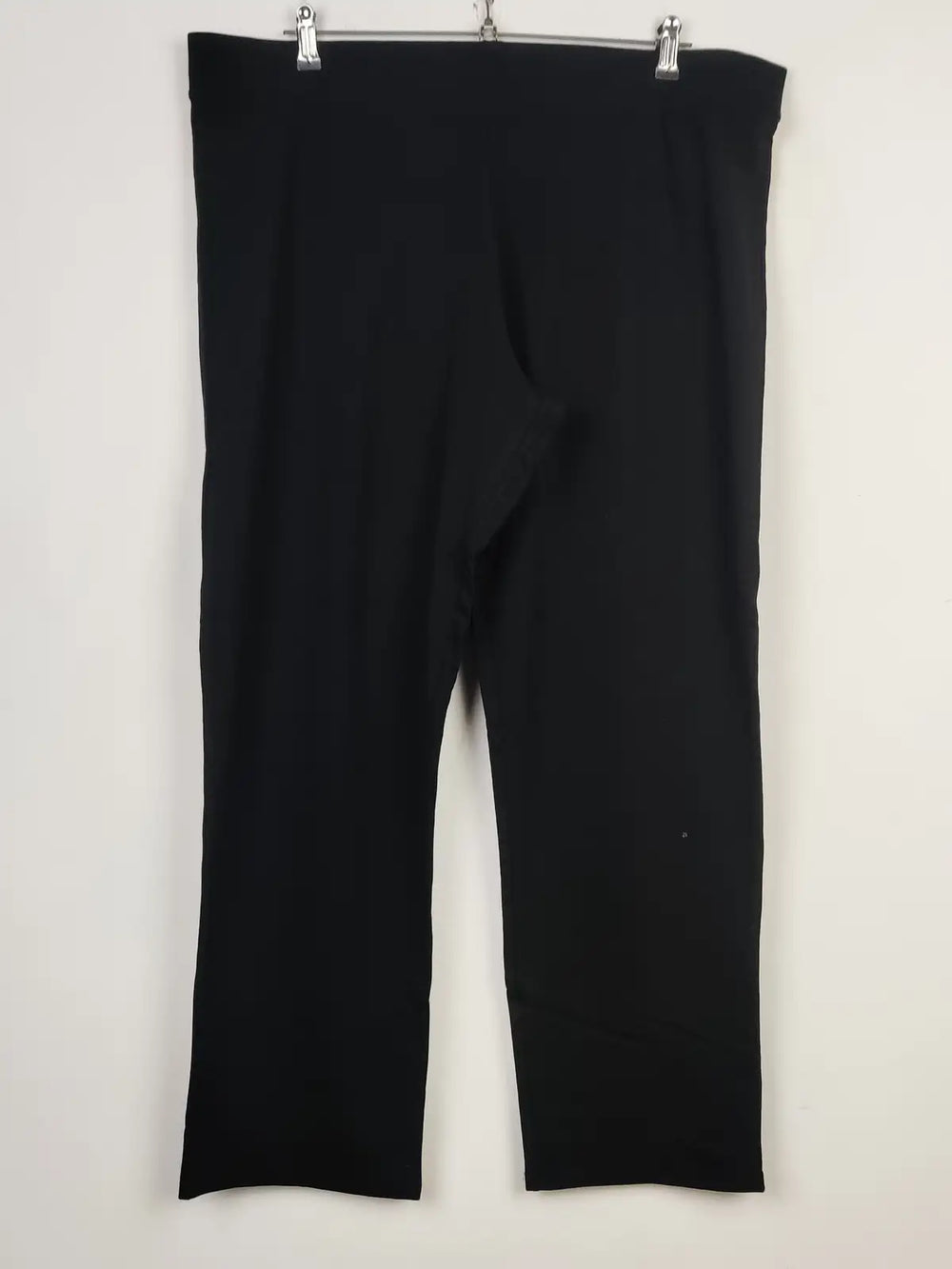 Buy online pre-used pre-loved 100% authentic & Original branded Marks & Spencer (TT-2292) available in Pakistan. Top international brands avilable.