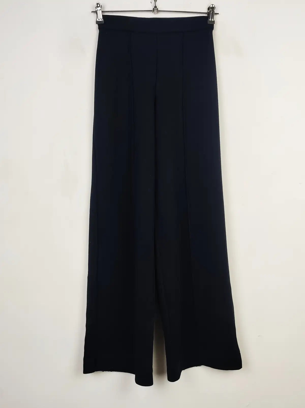 Buy online pre-used pre-loved 100% authentic & Original branded Marks & Spencer (TT-2314) available in Pakistan. Top international brands avilable.