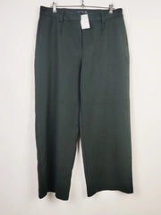Buy online pre-used pre-loved 100% authentic & Original branded Marks & Spencer (TT-2487) available in Pakistan. Top international brands avilable.