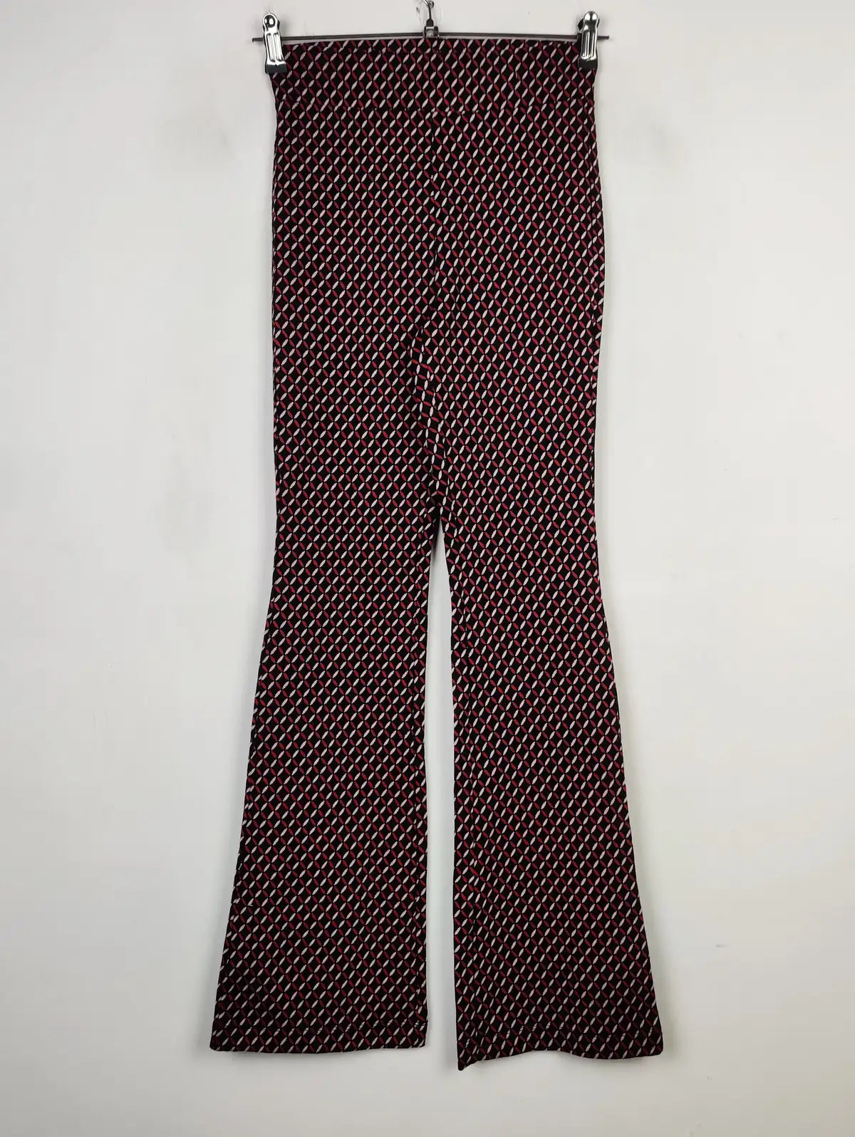 Buy online pre-used pre-loved 100% authentic & Original branded Marks & Spencer (TT-2496) available in Pakistan. Top international brands avilable.