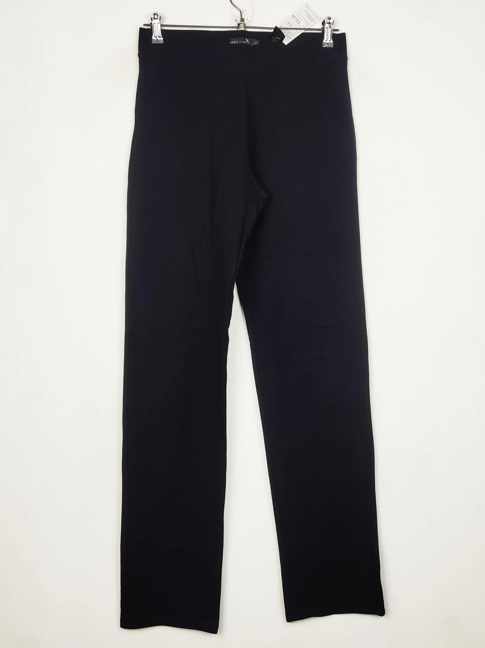 Buy online pre-used pre-loved 100% authentic & Original branded Marks & Spencer (TT-2809) available in Pakistan. Top international brands avilable.