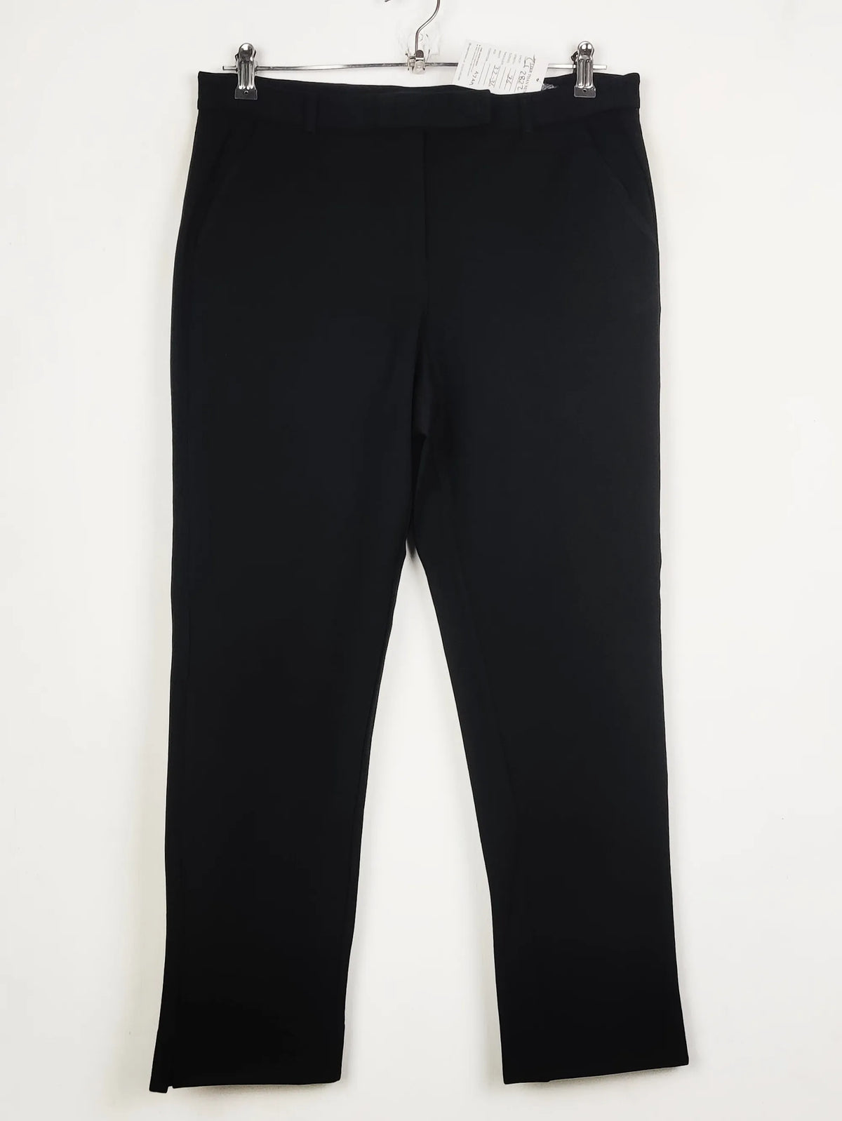 Buy online pre-used pre-loved 100% authentic & Original branded Marks & Spencer (TT-2822) available in Pakistan. Top international brands avilable.