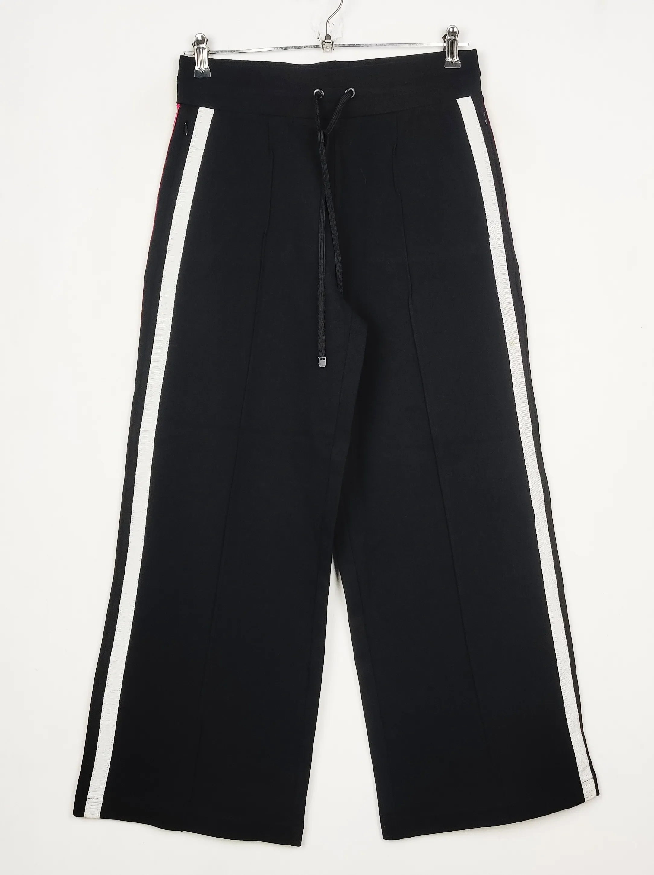 Buy online pre-used pre-loved 100% authentic & Original branded Marks & Spencer (TT-2834) available in Pakistan. Top international brands avilable.