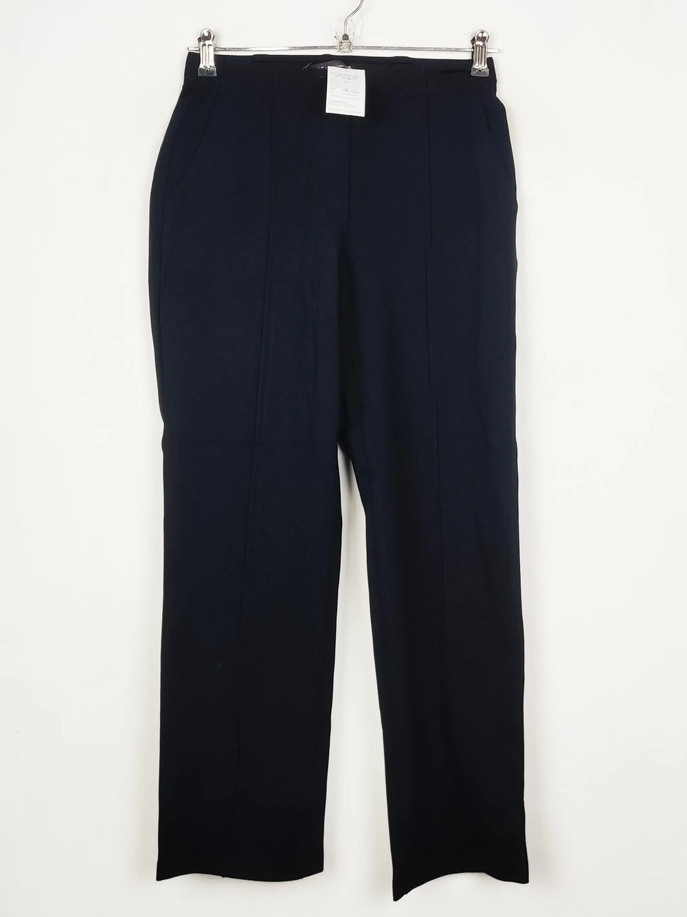 Buy online pre-used pre-loved 100% authentic & Original branded Marks & Spencer (TT-2843) available in Pakistan. Top international brands avilable.