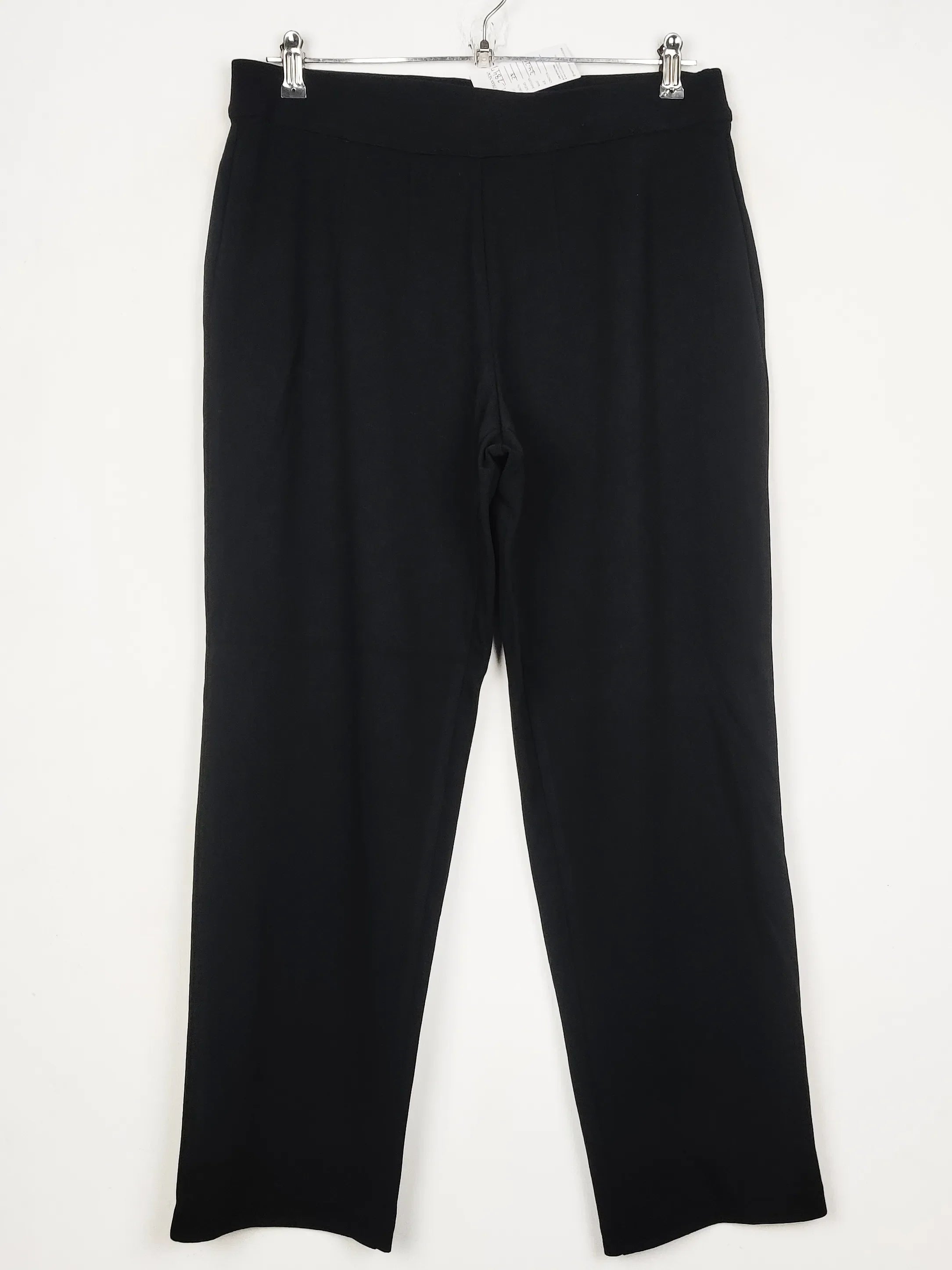 Buy online pre-used pre-loved 100% authentic & Original branded Marks & Spencer (TT-2847) available in Pakistan. Top international brands avilable.