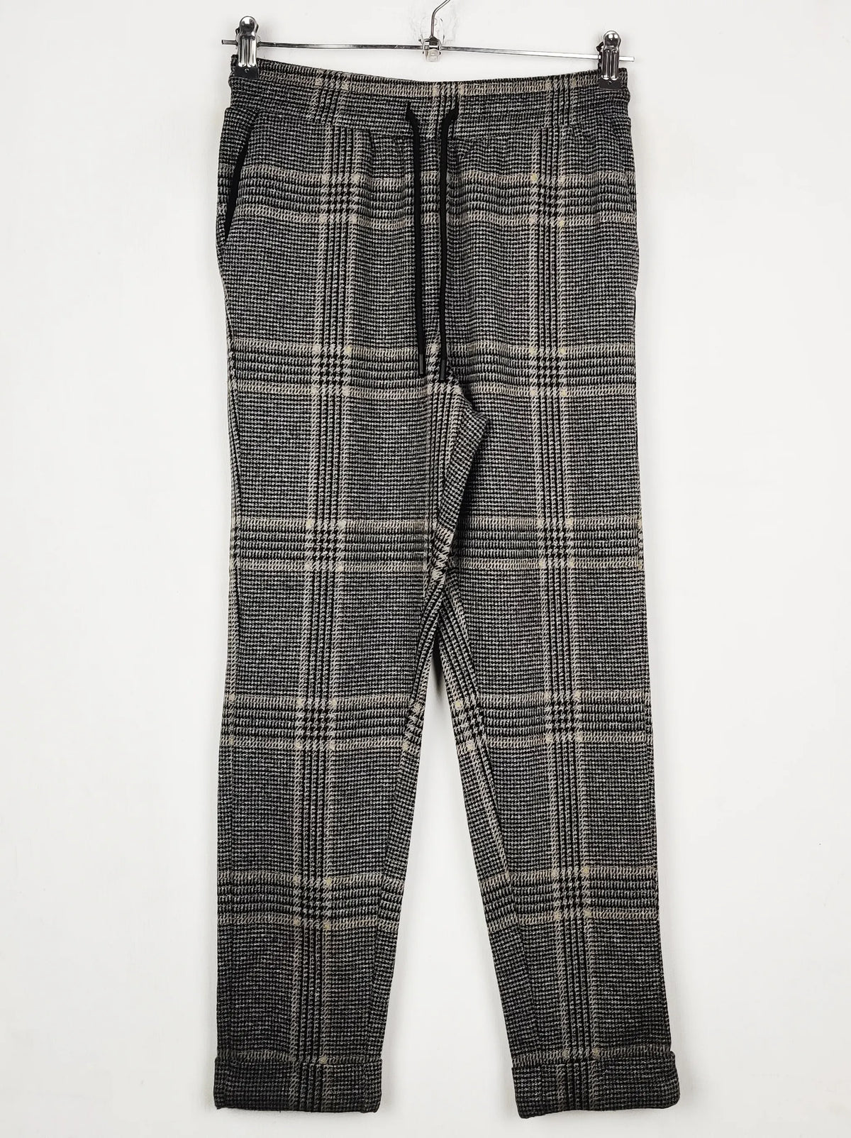 Buy online pre-used pre-loved 100% authentic & Original branded Marks & Spencer (TT-2850) available in Pakistan. Top international brands avilable.