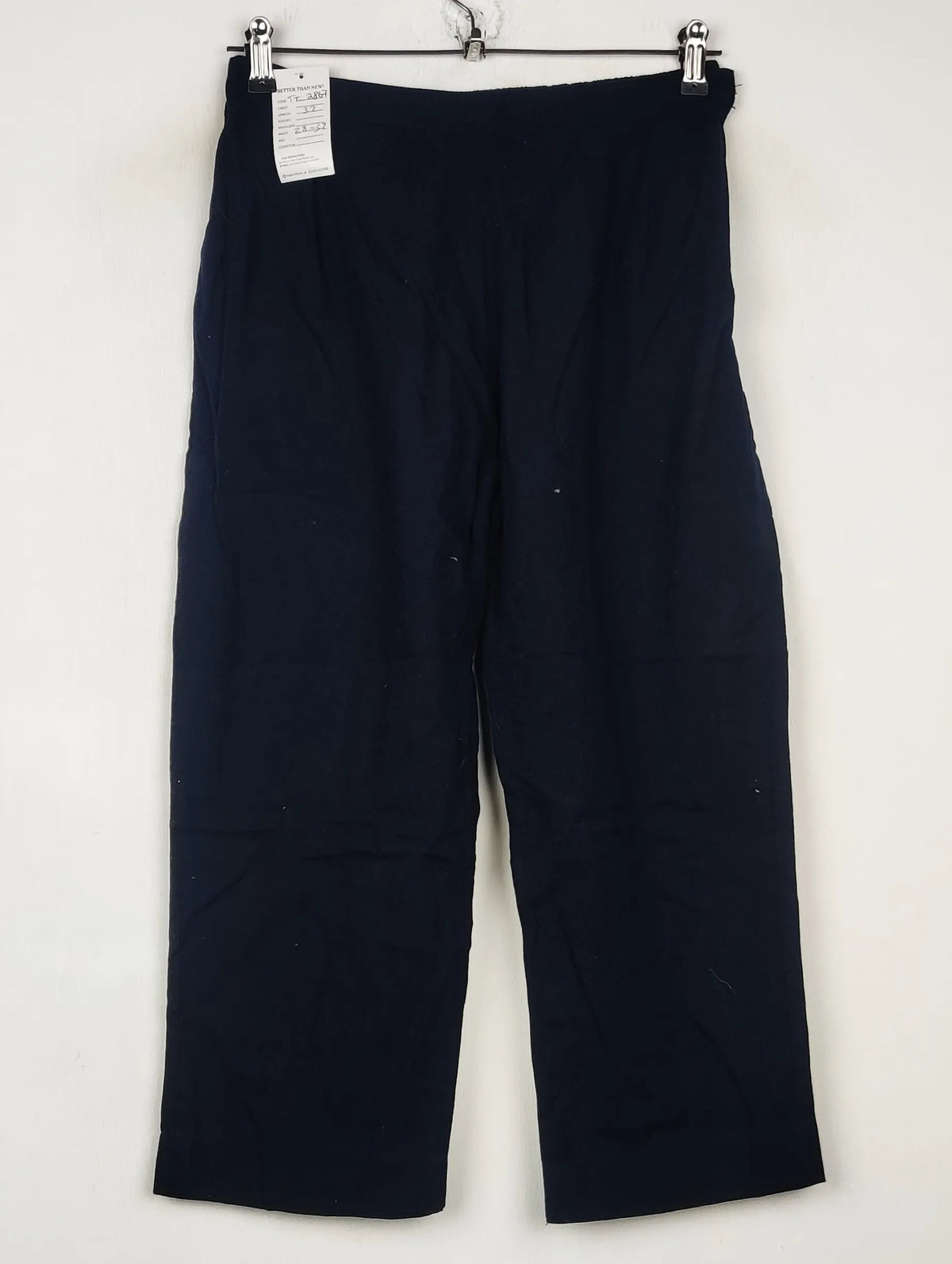 Buy online pre-used pre-loved 100% authentic & Original branded Only (TT-2867) available in Pakistan. Top international brands avilable.