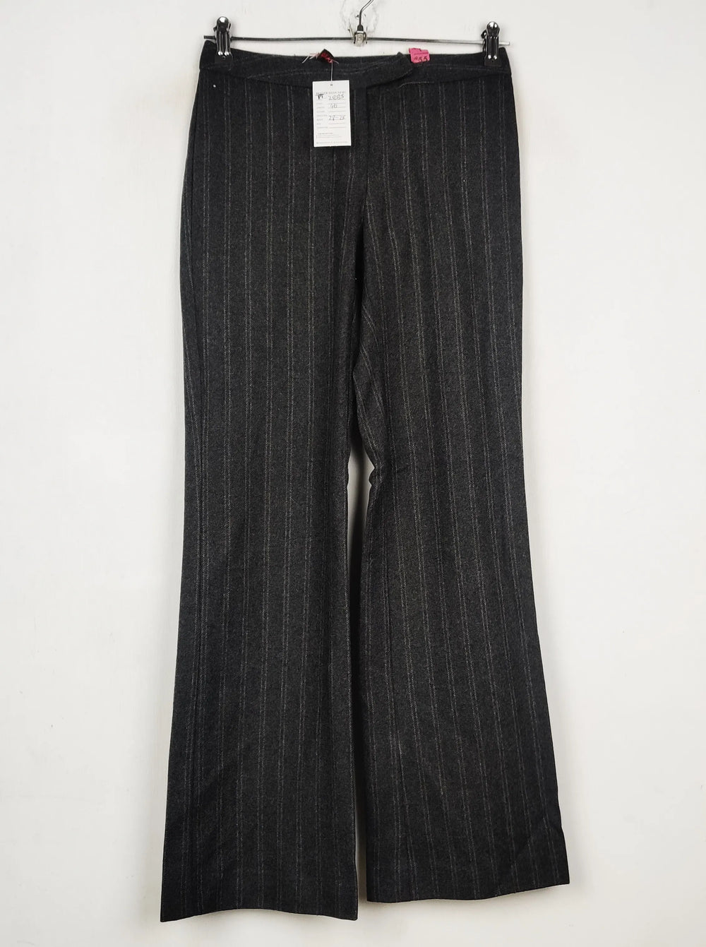Buy online pre-used pre-loved 100% authentic & Original branded Max &Co (TT-2885) available in Pakistan. Top international brands avilable.
