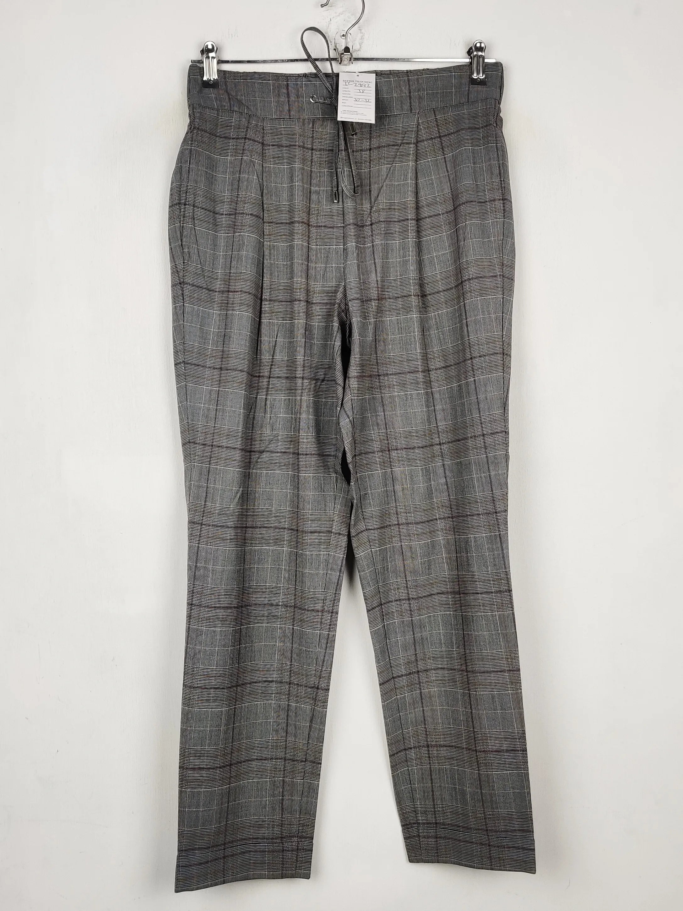 Buy online pre-used pre-loved 100% authentic & Original branded Marks & Spencer (TT-2892) available in Pakistan. Top international brands avilable.