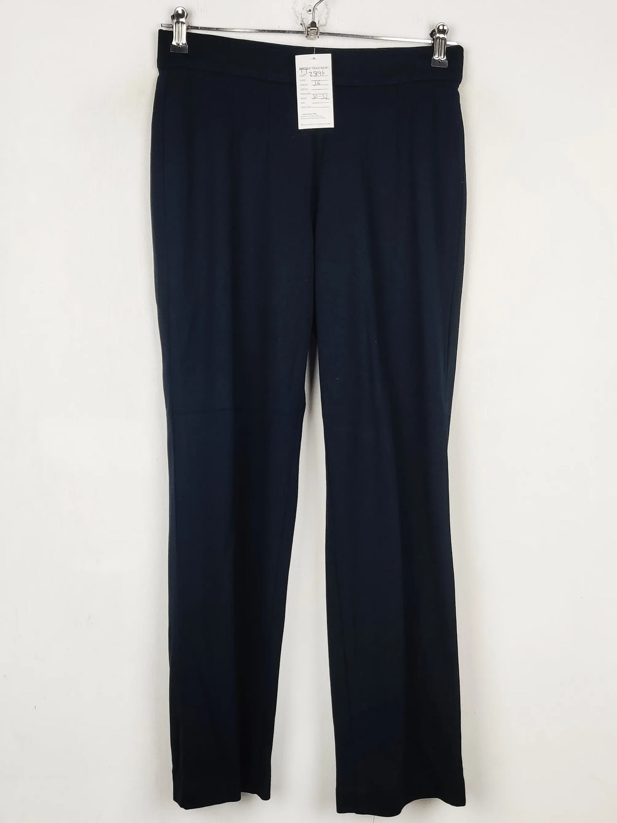 Buy online pre-used pre-loved 100% authentic & Original branded Marks & Spencer (TT-2894) available in Pakistan. Top international brands avilable.