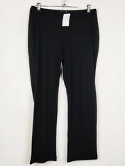 Buy online pre-used pre-loved 100% authentic & Original branded Marks & Spencer (TT-2915) available in Pakistan. Top international brands avilable.