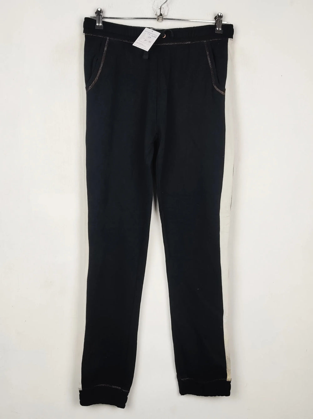 Buy online pre-used pre-loved 100% authentic & Original branded Marks & Spencer (TT-2918) available in Pakistan. Top international brands avilable.