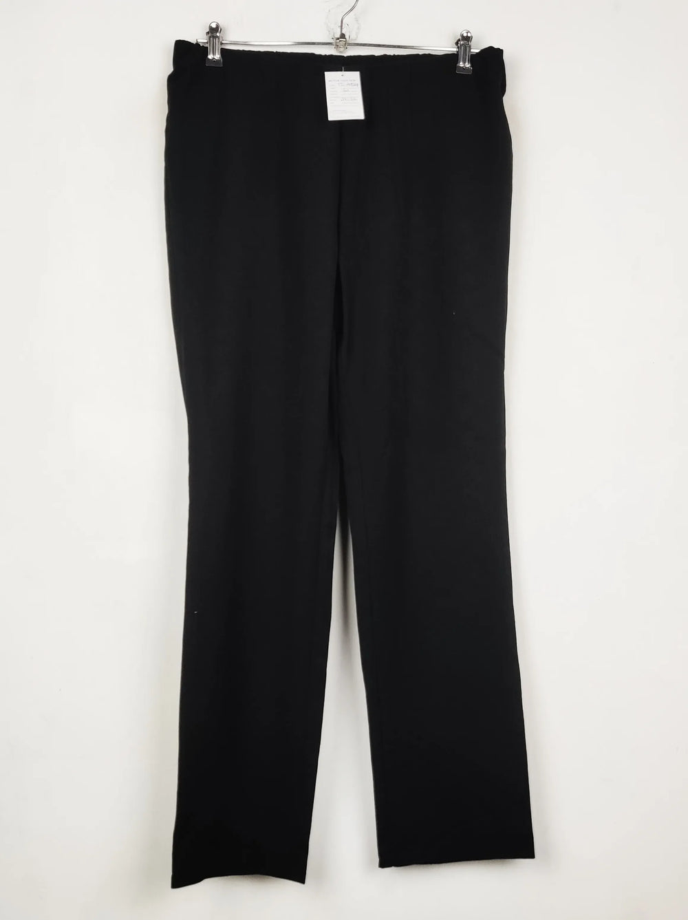 Buy online pre-used pre-loved 100% authentic & Original branded Unknown Brand (TT-2929) available in Pakistan. Top international brands avilable.