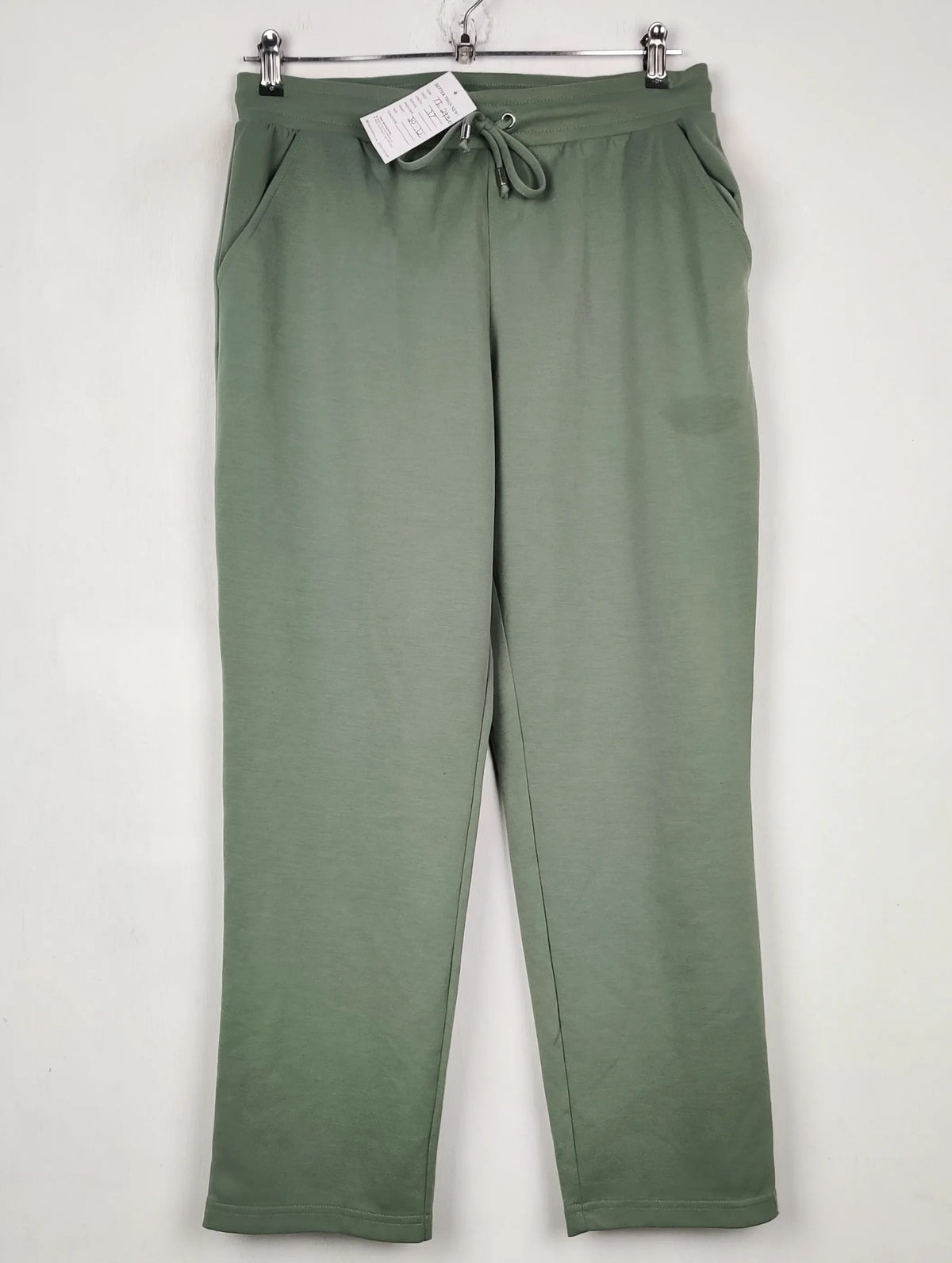 Buy online pre-used pre-loved 100% authentic & Original branded Dunnes Stores (TT-2930) available in Pakistan. Top international brands avilable.