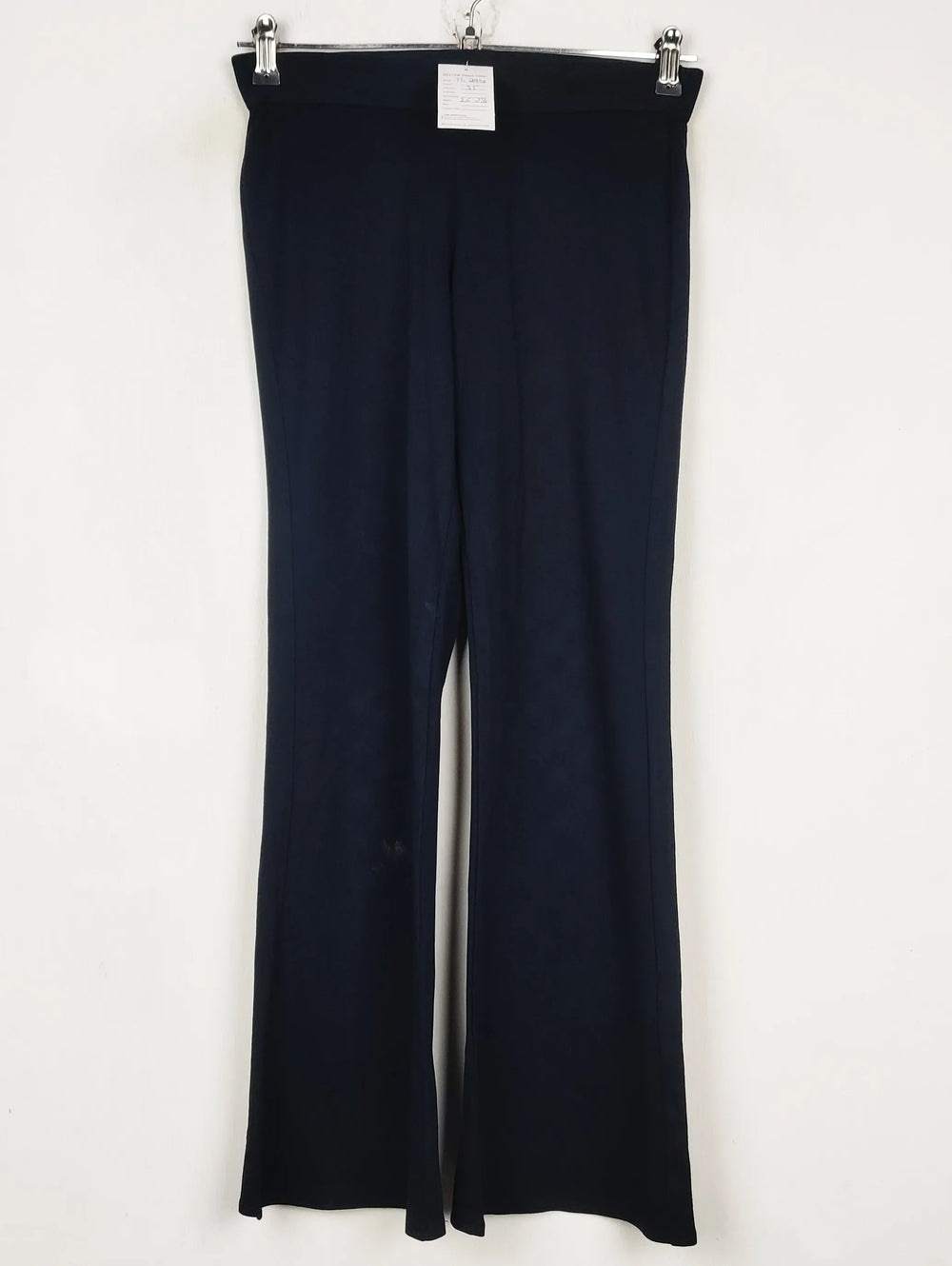 Buy online pre-used pre-loved 100% authentic & Original branded Marks & Spencer (TT-2931) available in Pakistan. Top international brands avilable.