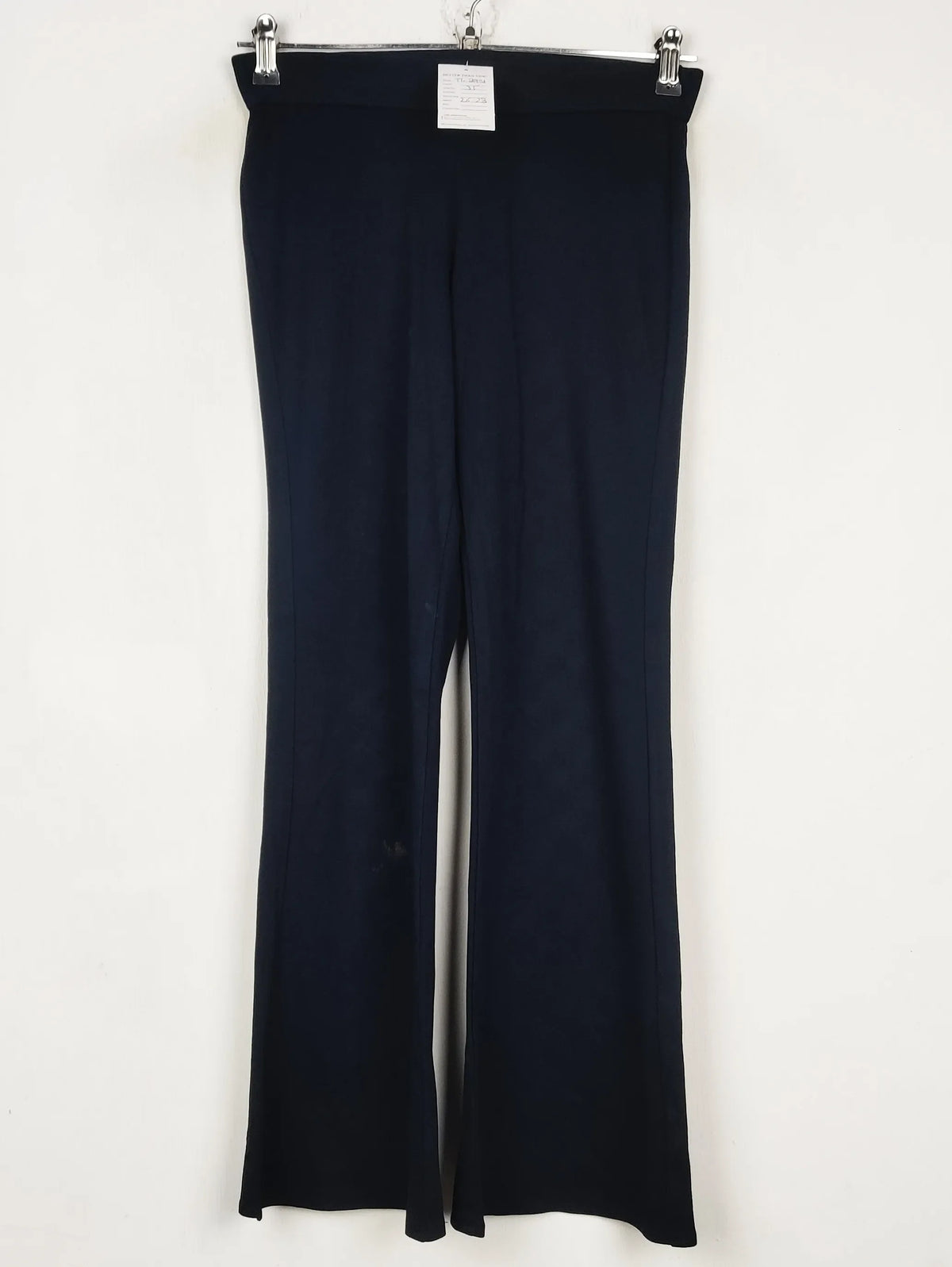 Buy online pre-used pre-loved 100% authentic & Original branded Marks & Spencer (TT-2931) available in Pakistan. Top international brands avilable.