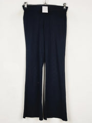 Buy online pre-used pre-loved 100% authentic & Original branded Marks & Spencer (TT-2931) available in Pakistan. Top international brands avilable.
