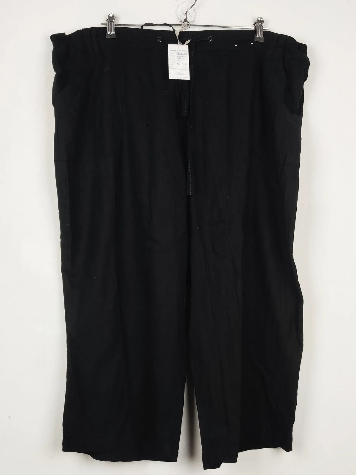 Buy online pre-used pre-loved 100% authentic & Original branded Unknown Brand (TT-2932) available in Pakistan. Top international brands avilable.