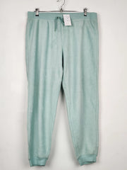 Buy online pre-used pre-loved 100% authentic & Original branded Marks & Spencer (TT-2939) available in Pakistan. Top international brands avilable.