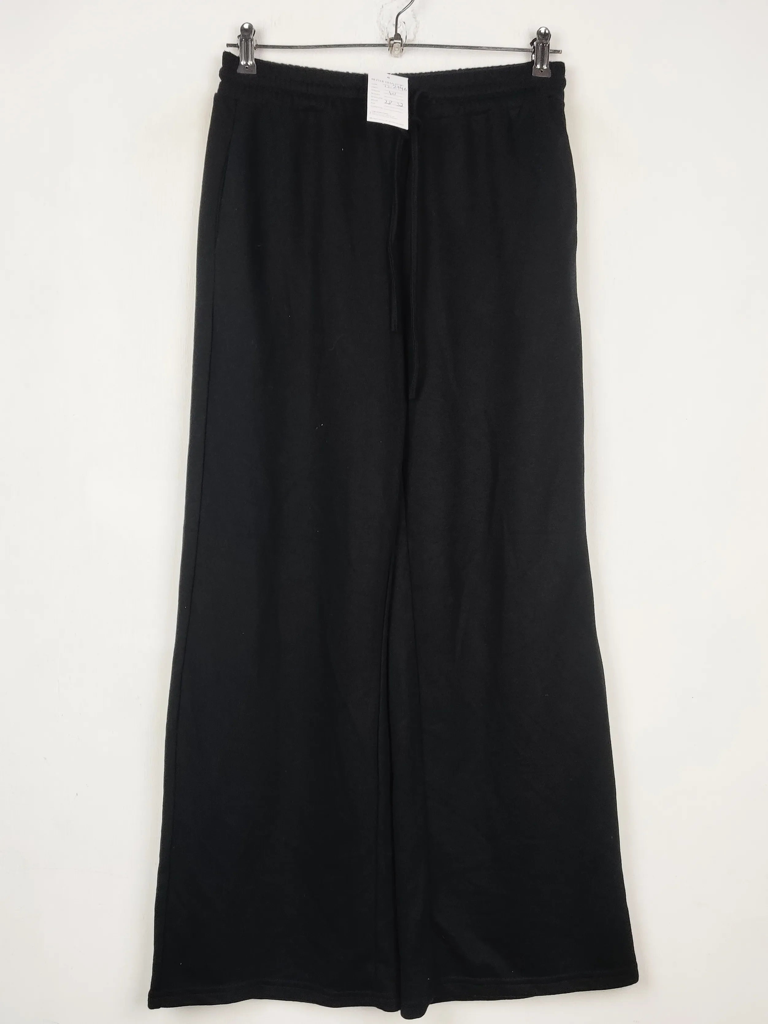 Buy online pre-used pre-loved 100% authentic & Original branded Shein (TT-2946) available in Pakistan. Top international brands avilable.
