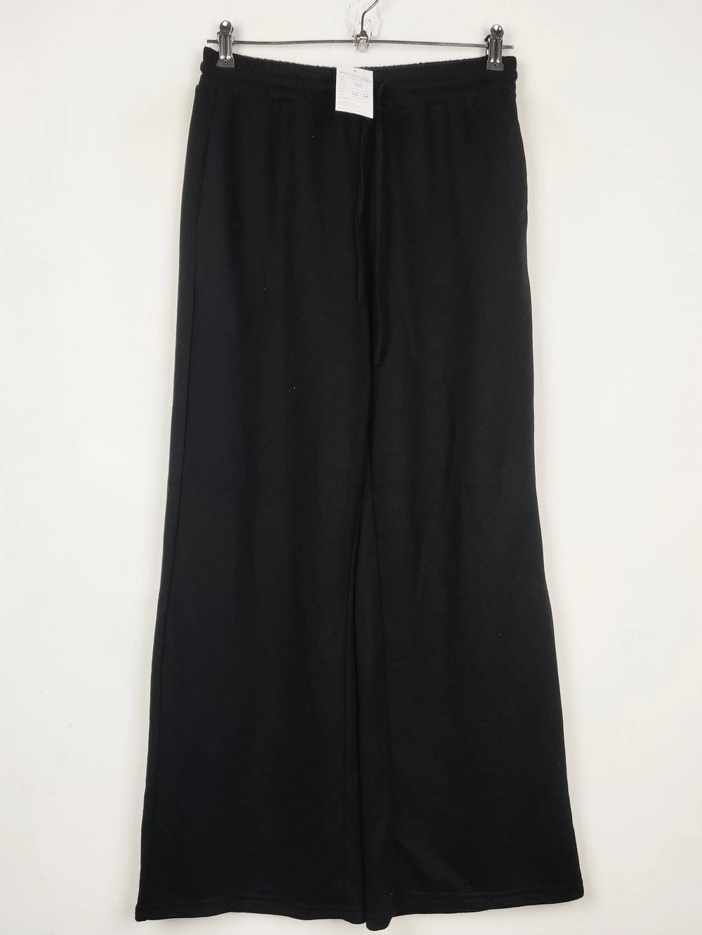 Buy online pre-used pre-loved 100% authentic & Original branded Shein (TT-2946) available in Pakistan. Top international brands avilable.