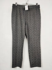 Buy online pre-used pre-loved 100% authentic & Original branded Marks & Spencer (TT-2962) available in Pakistan. Top international brands avilable.