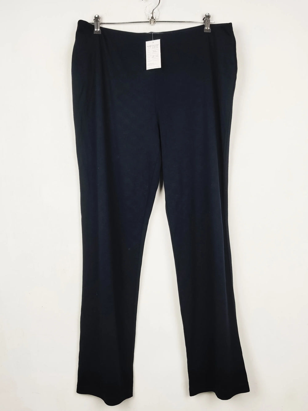 Buy online pre-used pre-loved 100% authentic & Original branded Marks & Spencer (TT-2973) available in Pakistan. Top international brands avilable.