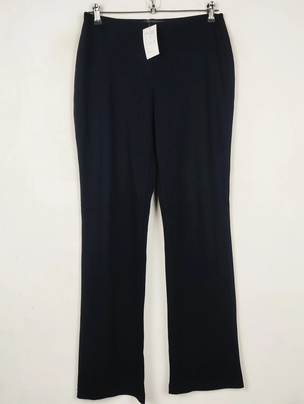 Buy online pre-used pre-loved 100% authentic & Original branded Marks & Spencer (TT-2986) available in Pakistan. Top international brands avilable.