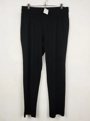 Buy online pre-used pre-loved 100% authentic & Original branded Marks & Spencer (TT-2990) available in Pakistan. Top international brands avilable.