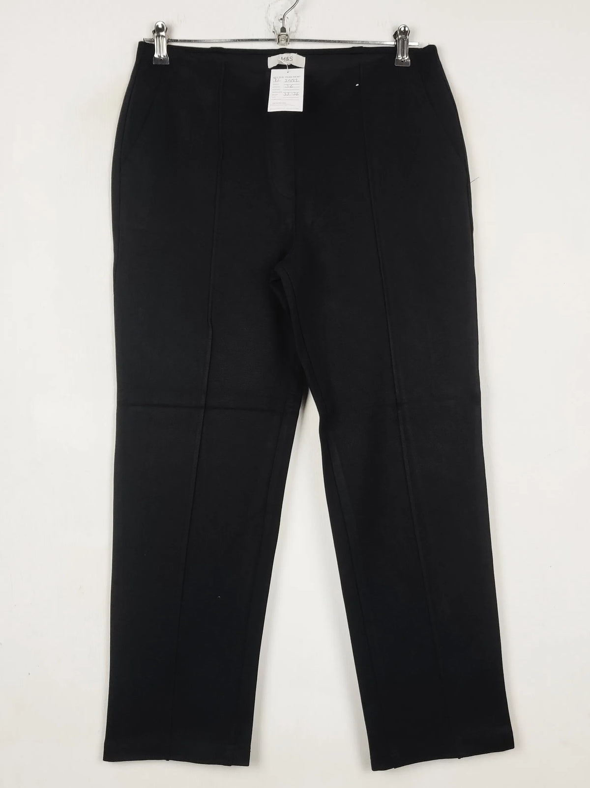 Buy online pre-used pre-loved 100% authentic & Original branded Marks & Spencer (TT-2992) available in Pakistan. Top international brands avilable.