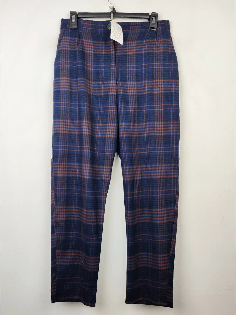 Buy online pre-used pre-loved 100% authentic & Original branded Pull & Bear (TT-29) available in Pakistan. Top international brands avilable.