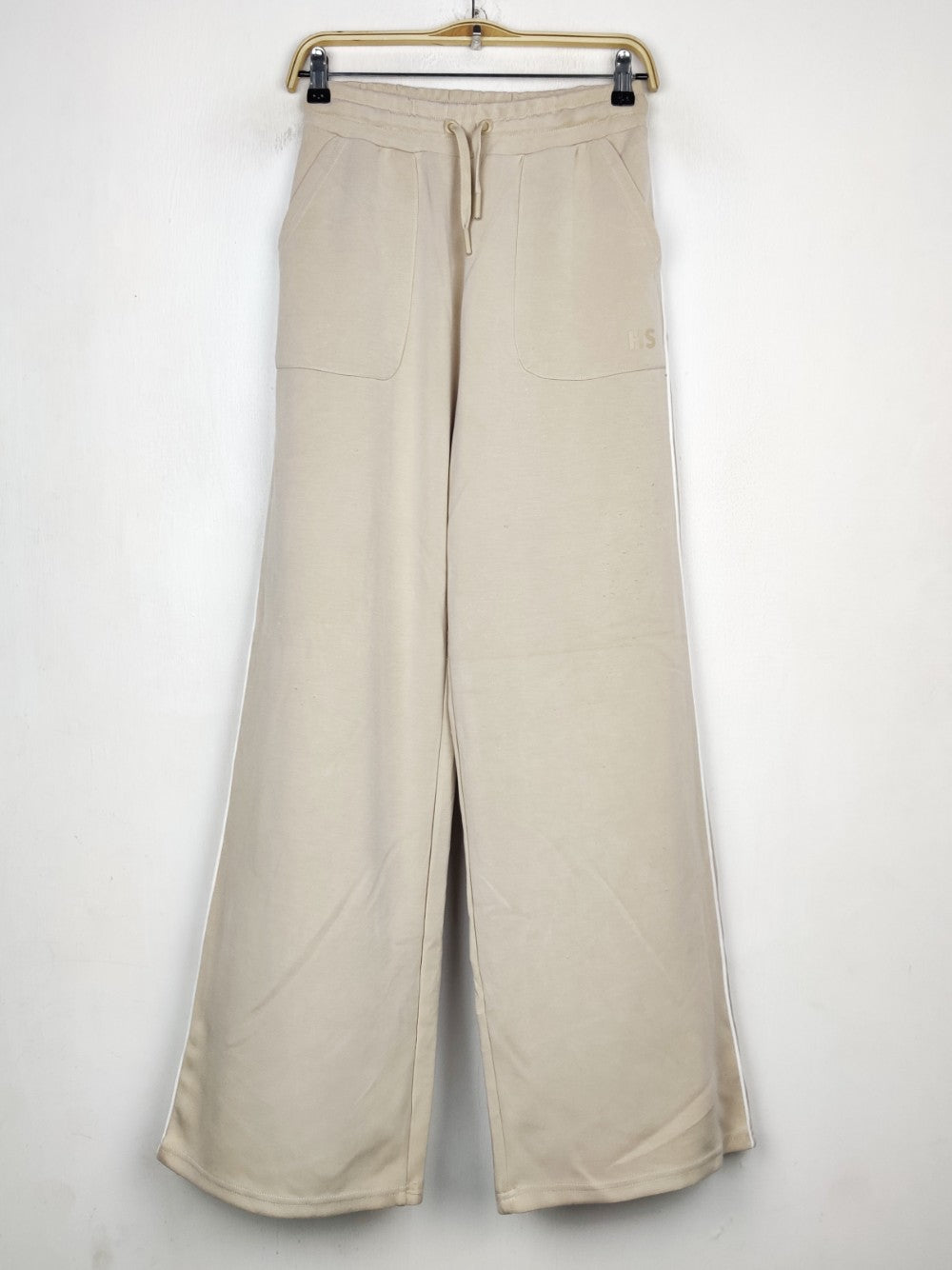 Dunnes Stores (TT-3055)