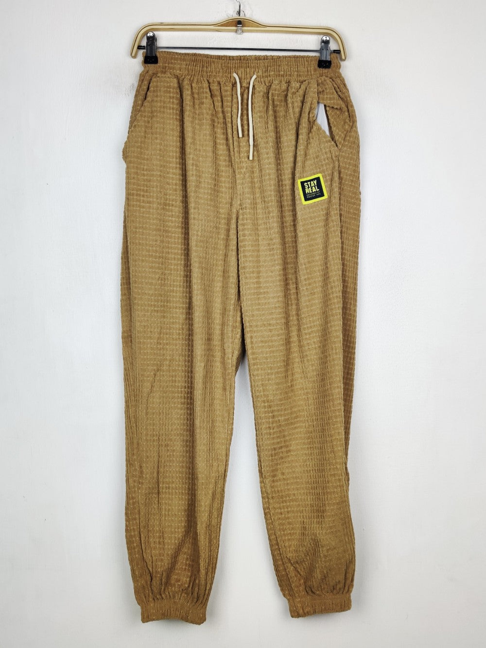 Stay Real (TT-3067)